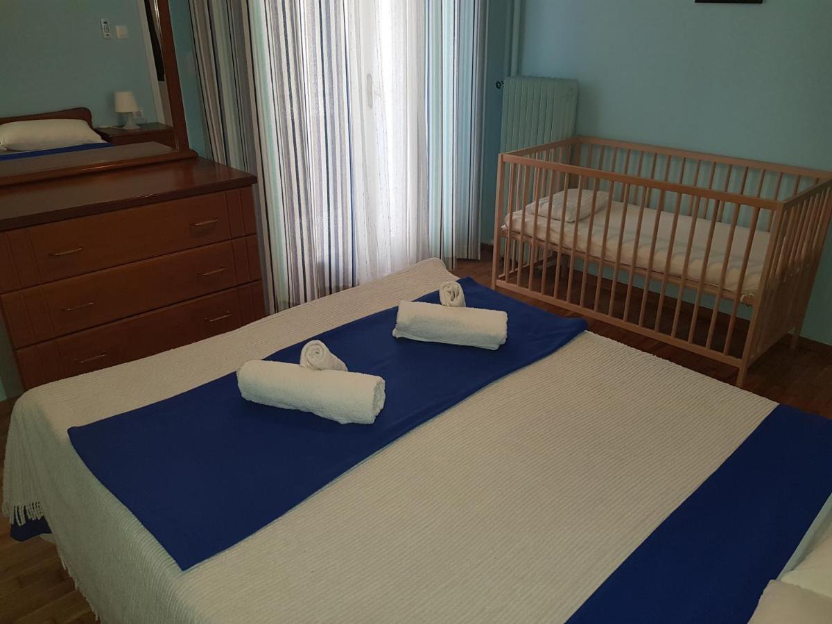 Comfortable Apt , 5 Min Walk To Acropolis Aten Exteriör bild