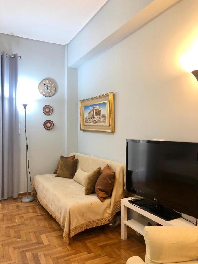 Comfortable Apt , 5 Min Walk To Acropolis Aten Exteriör bild